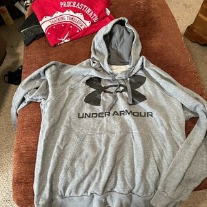 Gray under Armor Hoodie - men’s large